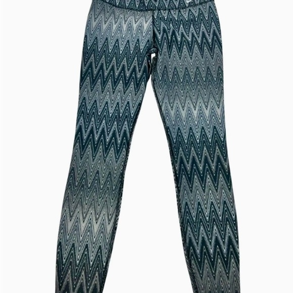 Nike Pants - Nike Black and White Dri-FIT Leggings